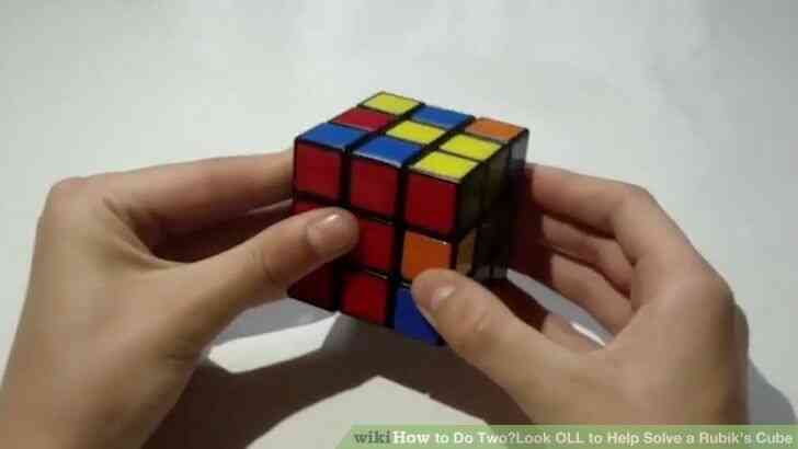Image intitulée Faire Deux-Look OLL pour Aider à Résoudre un Rubik
